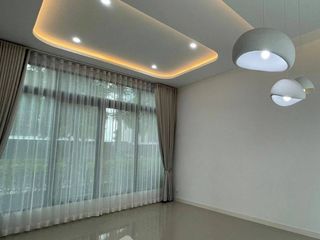 Condo en venta de 3 habitaciones en Prawet, Bangkok