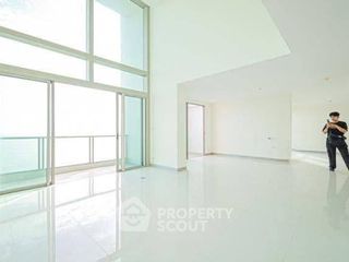 For sale 5 ベッドルーム condo in Bang Lamung, Chonburi