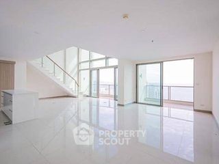 For sale 5 ベッドルーム condo in Bang Lamung, Chonburi