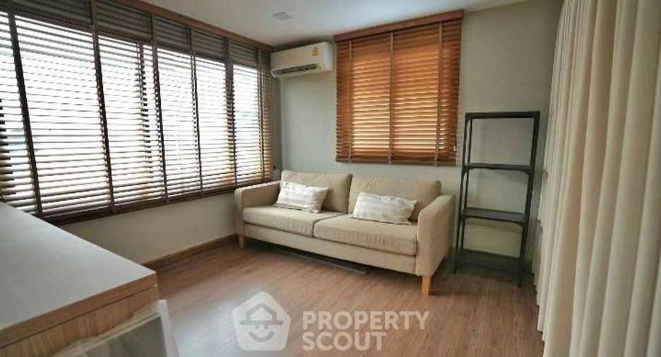 Casa adosada en venta de 2 habitaciones en Suan Luang, Bangkok