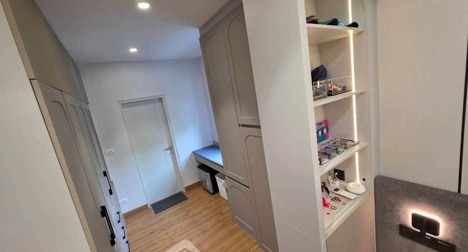 For sale 4 bedrooms house in Prawet, Bangkok
