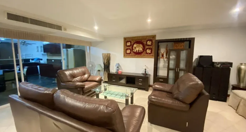 Condo en alquiler de 3 habitaciones en Bang Lamung, Chonburi