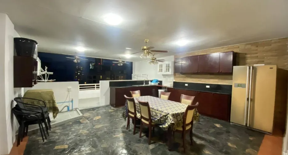 Condo en alquiler de 3 habitaciones en Bang Lamung, Chonburi