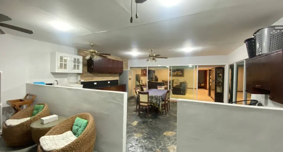 Condo en alquiler de 3 habitaciones en Bang Lamung, Chonburi