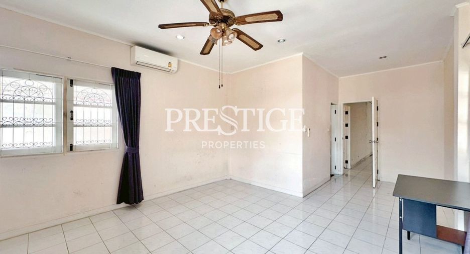 Haus zur Miete mit 3 Zimmer in Bang Lamung, Chonburi