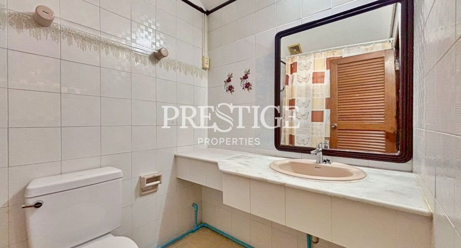 Haus zur Miete mit 5 Zimmer in Bang Lamung, Chonburi