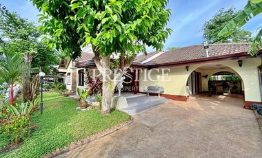 Haus zur Miete mit 5 Zimmer in Bang Lamung, Chonburi