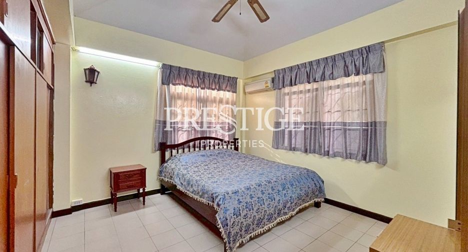Haus zur Miete mit 5 Zimmer in Bang Lamung, Chonburi
