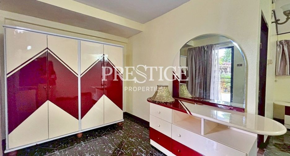Haus zur Miete mit 5 Zimmer in Bang Lamung, Chonburi