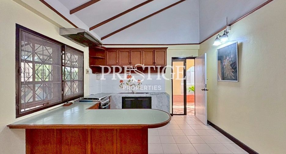 Haus zur Miete mit 5 Zimmer in Bang Lamung, Chonburi