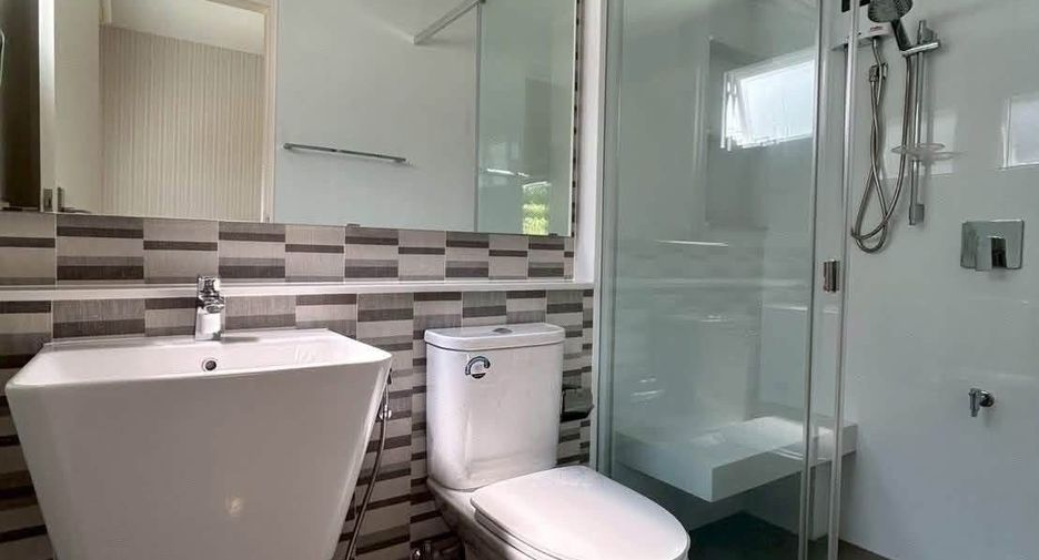 出租 4 卧室 独立屋 在 Mueang Chiang Mai, Chiang Mai