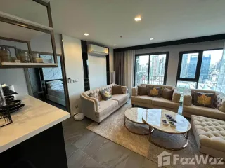 À vendre 2 chambres condo à Huai Khwang, Bangkok
