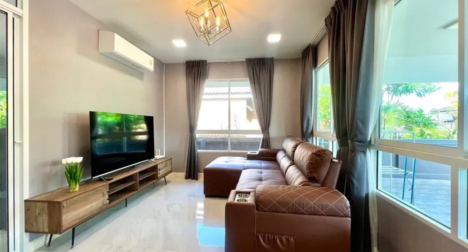 À louer 3 chambres villa à Pran Buri, Prachuap Khiri Khan
