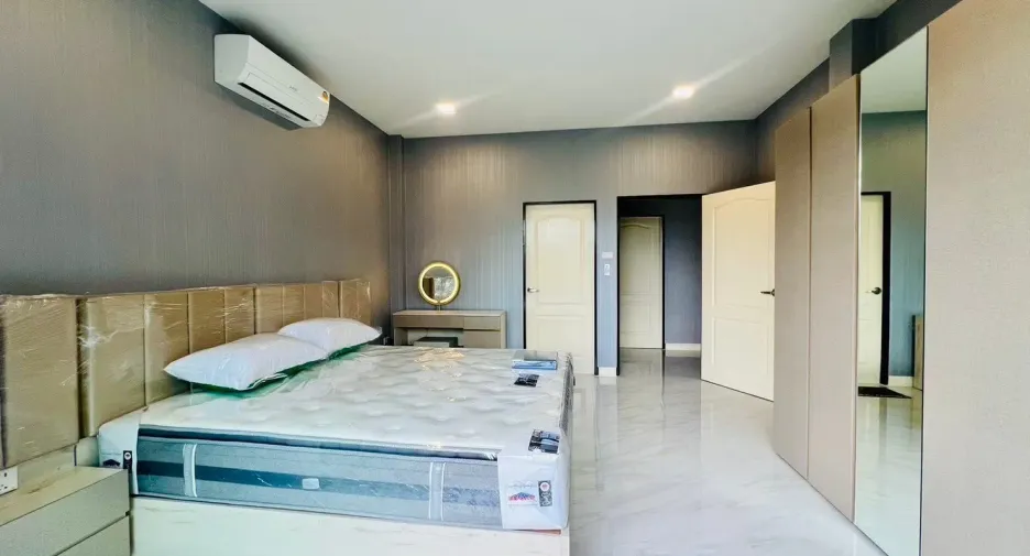 À louer 3 chambres villa à Pran Buri, Prachuap Khiri Khan