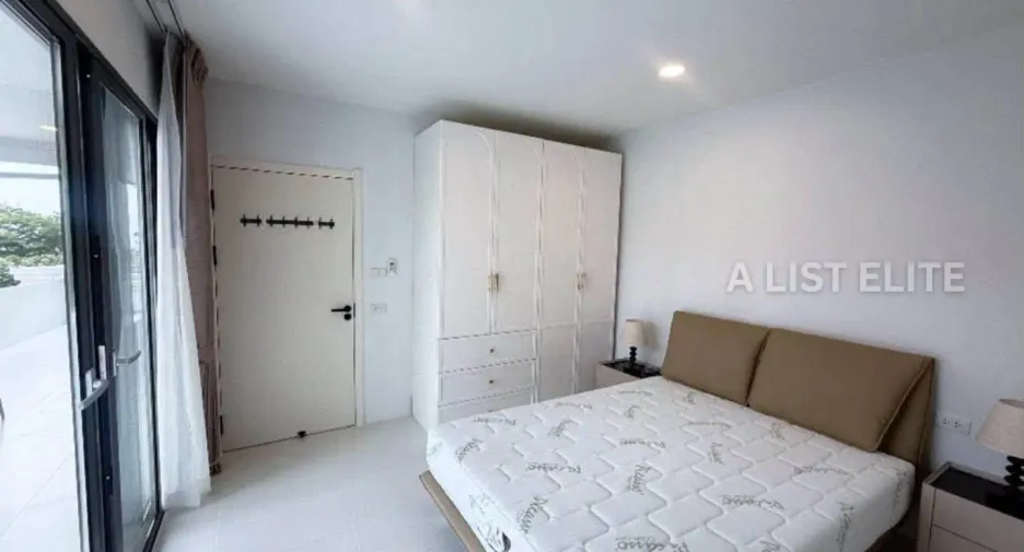 Casa en alquiler de 4 habitaciones en Na Jomtien, Pattaya