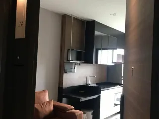 À louer 1 chambre condo à Sathon, Bangkok