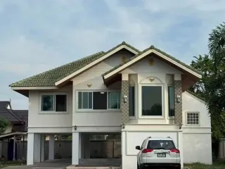 For rent 3 bedrooms house in Bang Lamung, Chonburi