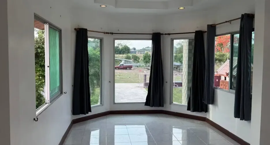 For rent 3 bedrooms house in Huay Yai, Pattaya
