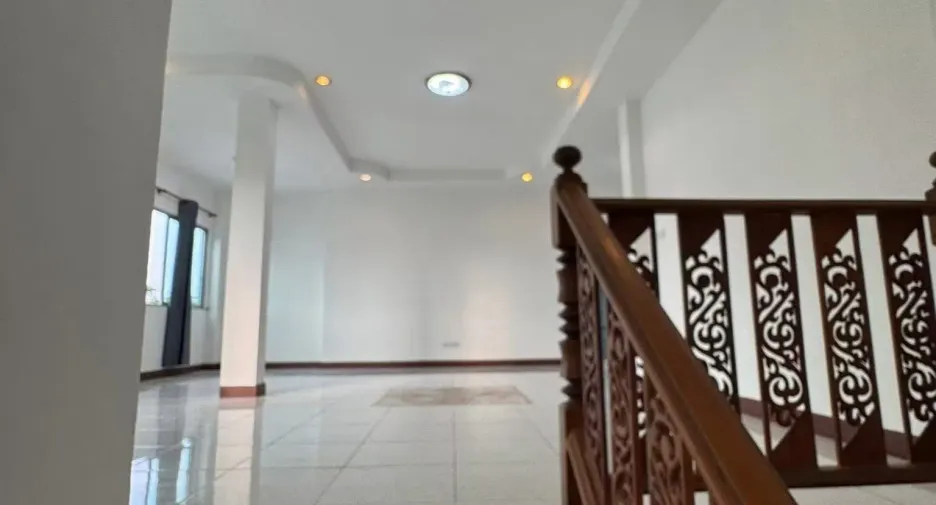 For rent 3 bedrooms house in Huay Yai, Pattaya