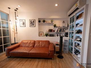 For sale 1 bed condo in Phaya Thai, Bangkok