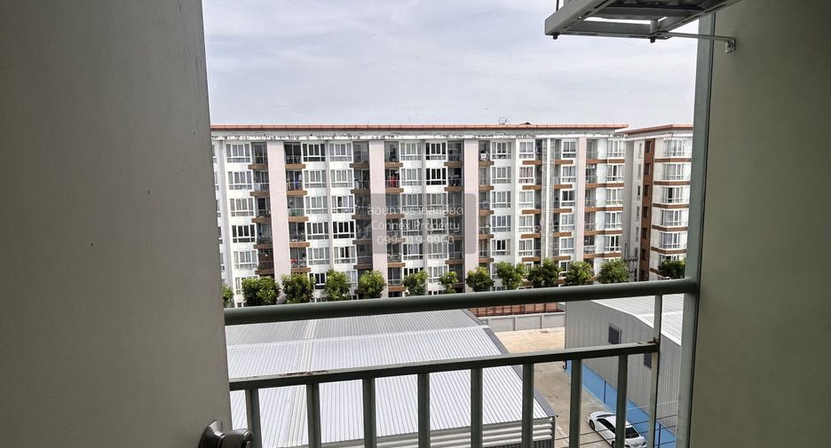 For rent 2 bedrooms condo in Lat Krabang, Bangkok