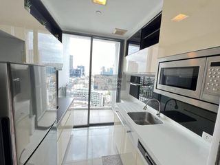 For rent 1 bed condo in Phra Khanong, Bangkok