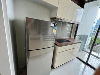 For rent 1 bed condo in Phra Khanong, Bangkok