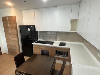 出租 2 卧室 公寓 在 Phra Khanong, 曼谷