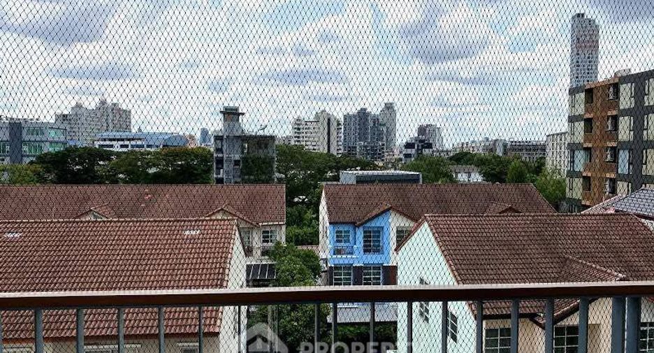 À louer et à vendre 3 chambres condo à Khlong Toei, Bangkok