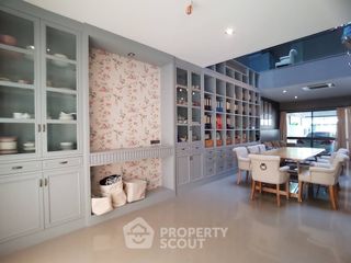 出售 3 卧室 联排别墅 在 Lat Phrao, 曼谷