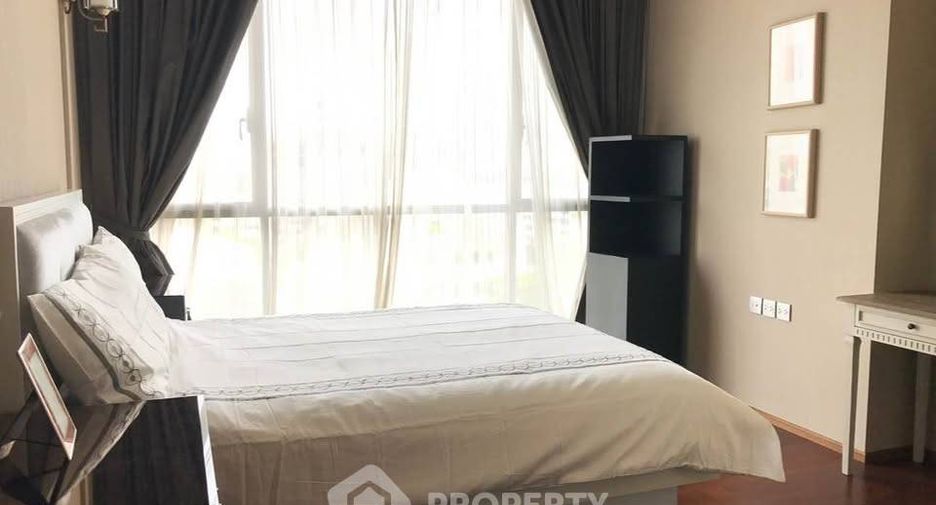 For rent 2 bedrooms condo in Watthana, Bangkok