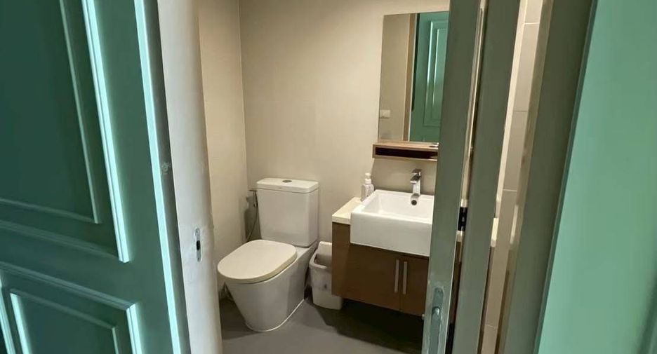 For rent 2 bedrooms condo in Chatuchak, Bangkok