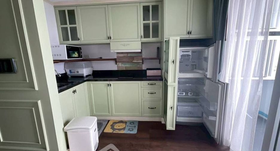 For rent 2 bedrooms condo in Chatuchak, Bangkok