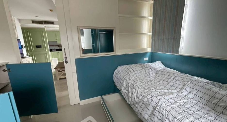 For rent 2 bedrooms condo in Chatuchak, Bangkok