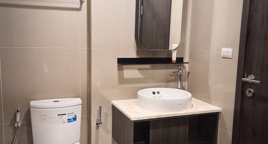 Condo en alquiler de 1 habitaciones en Huai Khwang, Bangkok