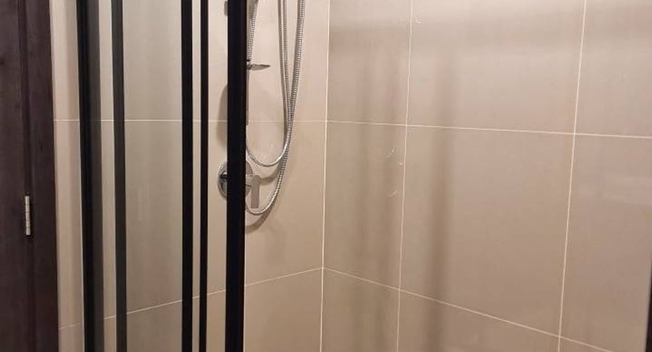 Condo en alquiler de 1 habitaciones en Huai Khwang, Bangkok
