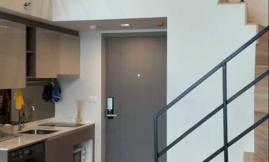 For rent 2 bedrooms condo in Huai Khwang, Bangkok