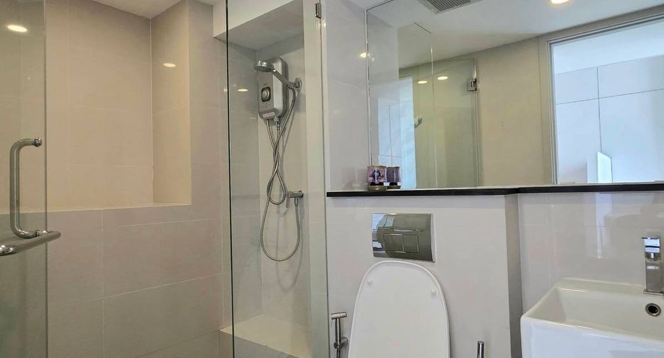 For rent 1 bed condo in Sathon, Bangkok