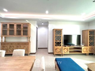 Аренда 2 спальни кондо в Ратчатхещи, Бангкок