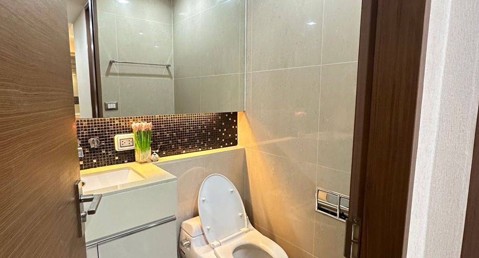 À louer 2 chambres condo à Sathon, Bangkok