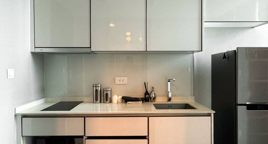 For rent 1 bed condo in Watthana, Bangkok