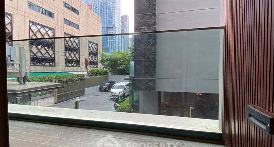 For rent 2 bedrooms apartment in Pathum Wan, Bangkok