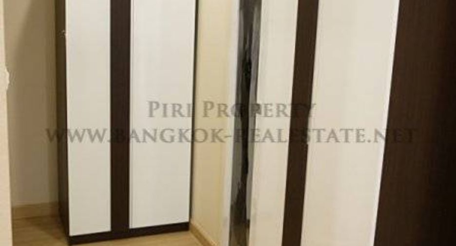 For rent 2 bedrooms condo in Khlong San, Bangkok