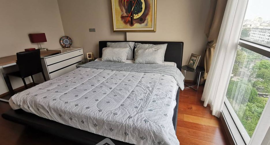 For rent 2 bedrooms condo in Watthana, Bangkok