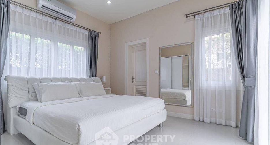 For rent 3 bedrooms villa in Bang Lamung, Chonburi