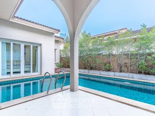 Villa en alquiler de 3 habitaciones en Bang Lamung, Chonburi