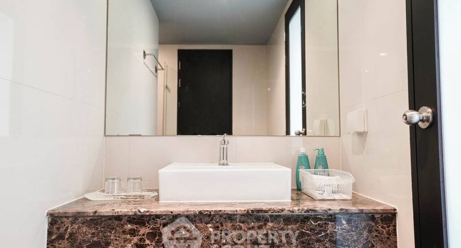 For rent 1 bed condo in Pathum Wan, Bangkok