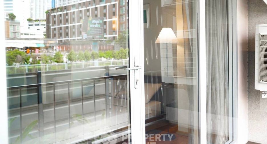 For rent 1 bed condo in Pathum Wan, Bangkok
