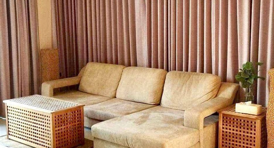 Аренда 3 спальни дом в Банг Капи, Бангкок