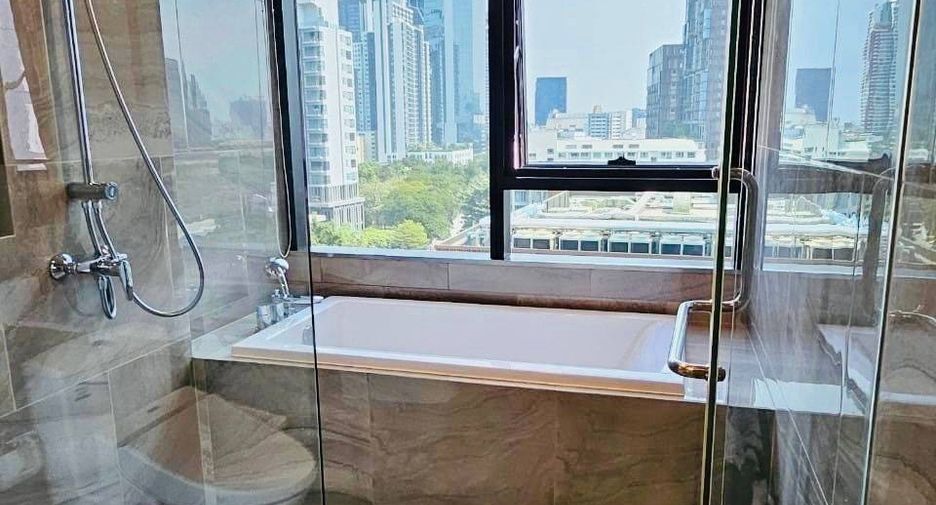 À louer 2 chambres condo à Khlong Toei, Bangkok